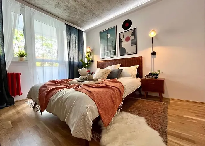 Modern Retro ~ 800m Main Square * Wroclaw