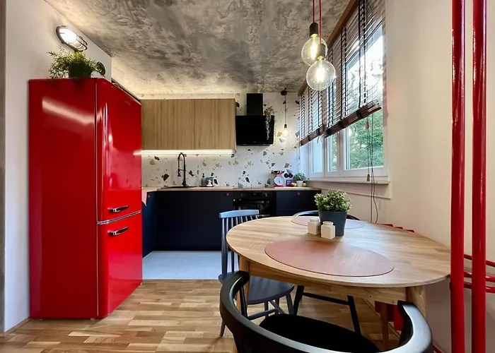 Modern Retro ~ 800m Main Square Apartamento *